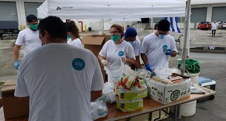 Solicitan a EEUU imponer sanciones al castrismo por retener ayuda humanitaria