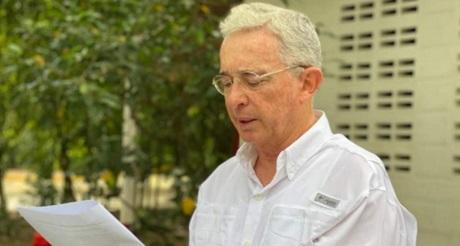liberacion de Uribe gana la libertad pierde el socialismo