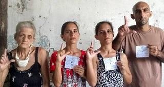 Sin Aceite ni Medicinas: Solo Obtuvimos Represión Comunista