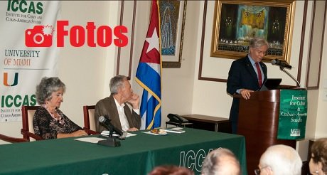 Fotos presentacion del libro Con mis blancas gaviotas de la Dra. Matilde L. Álvarez