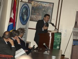 Carlos-Sanchez-Berzain-19-presentador-Dictaduras-y-sus-paradigmas-I
