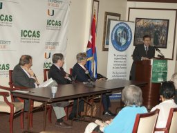 Carlos-Sanchez-Berzain-9-presentador-Dictaduras-y-sus-paradigmas-I