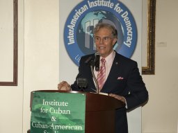 Julio-M-Shiling-9-presentador-Dictaduras-y-sus-paradigmas-I