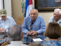 Ernesto-Diaz-Homenaje-a-Basilio-Guzman-1