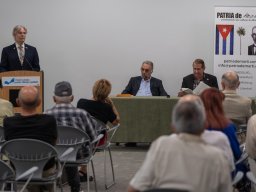 15-Julio-M-Shiling-panelistas-y-publico