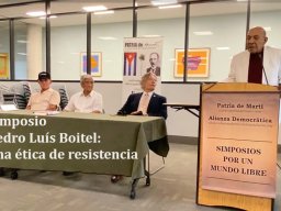 02-Richard-y-panelistas-Simposio-Pedro-Luis-Boitel